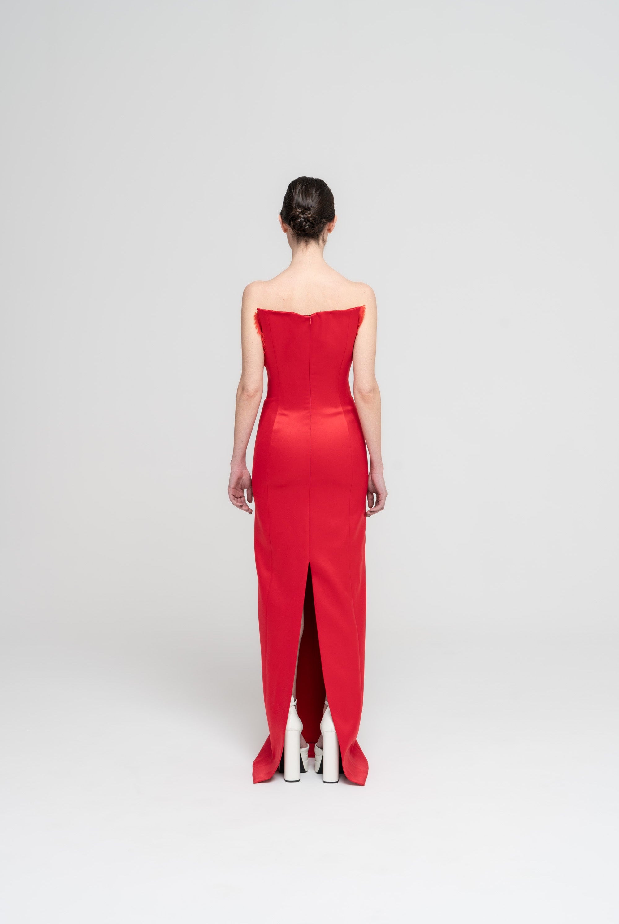 The Scarlet Dress - 4