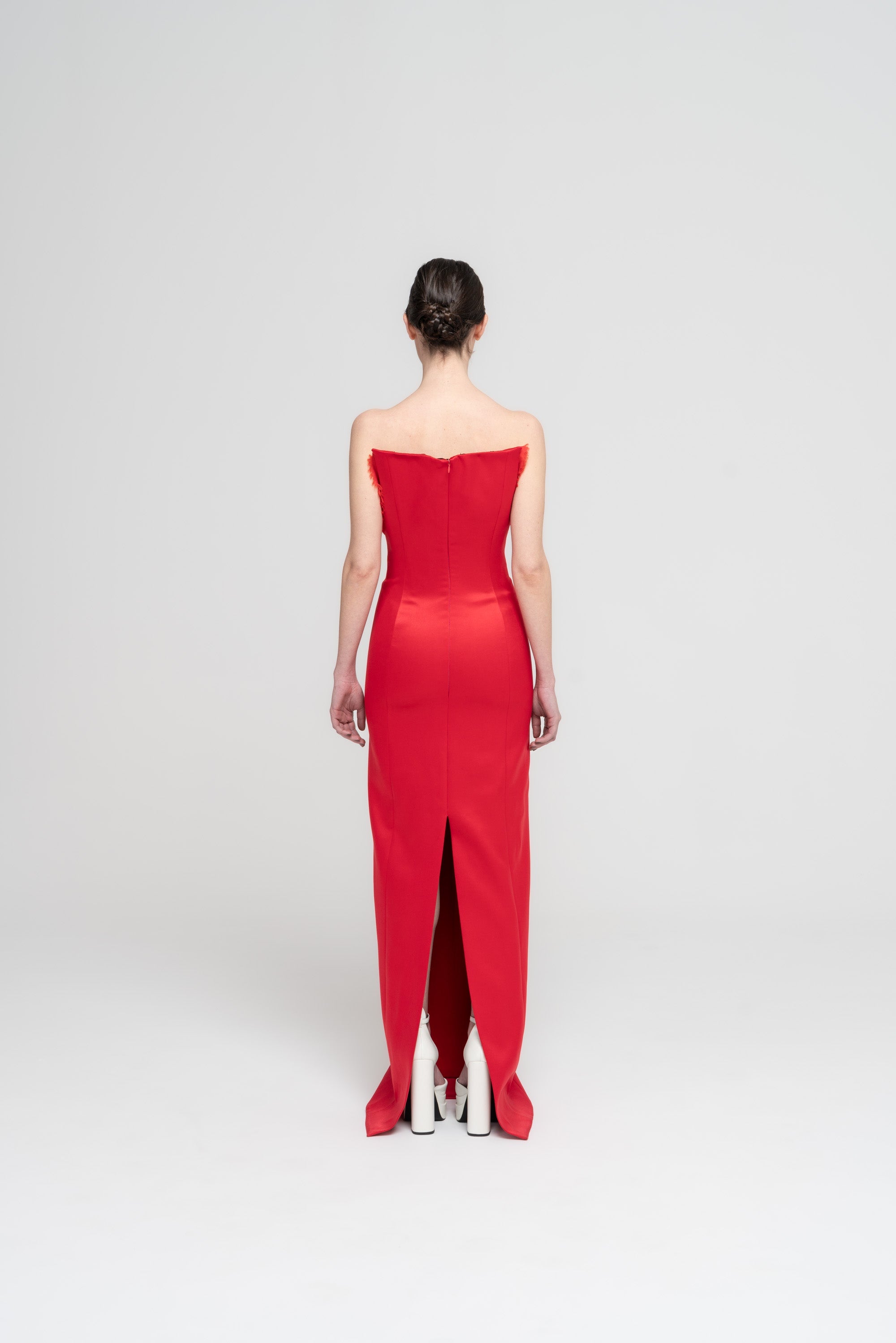 The Scarlet Dress - 4